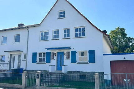 Bad Homburg Ober-Eschbach: entkerntes Doppelhaus mit großem Garten [von privat]