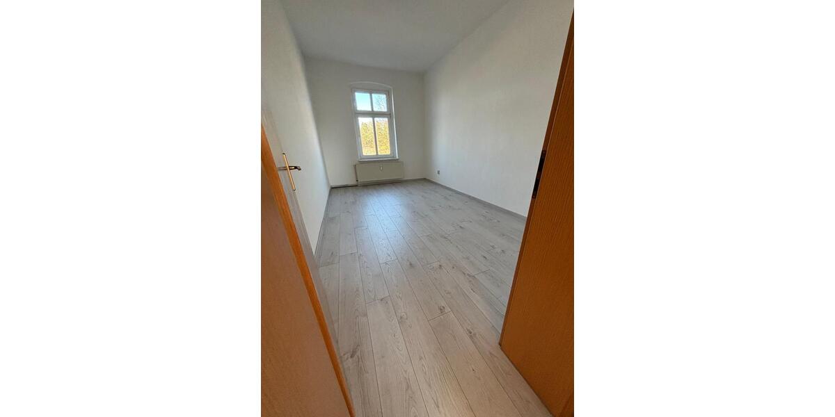 Etagenwohnung Demmin - 4 Zimmer, 82 m&sup2;, 492&euro; | Angebot:22210975