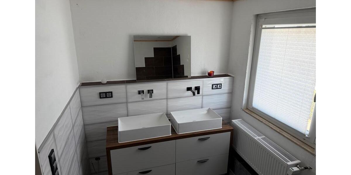 Einfamilienhaus Solms - 7 Zimmer, 210 m&sup2;, 420.000&euro; | Angebot:26317041