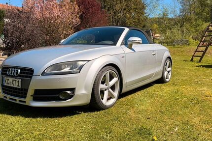 Audi TT 122.000 km 7.900 &euro; Weißenbrunn 96369