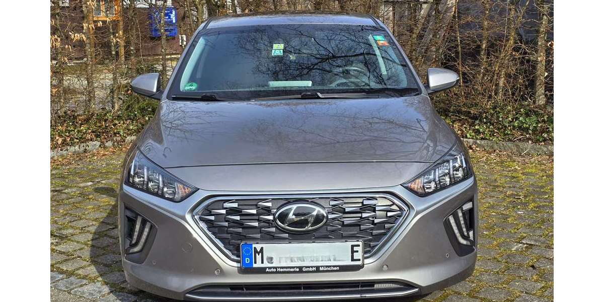 Hyundai IONIQ 92.300 km 17.200 &euro; München 81377