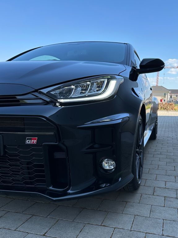 Yaris