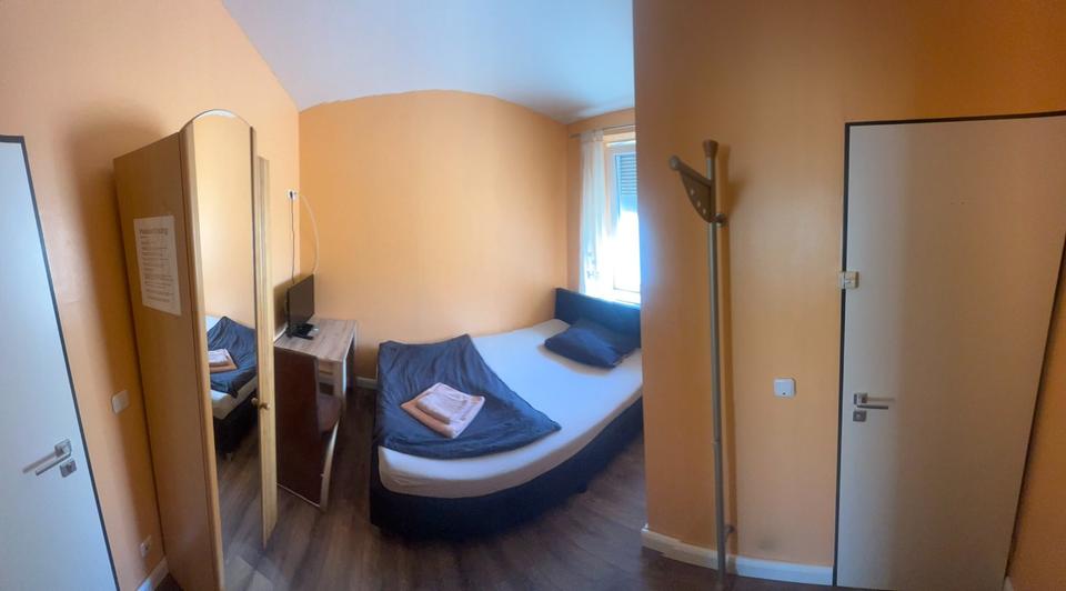 Wohnen auf Zeit Pöttmes - 3 Zimmer, 8 m&sup2;, 10&euro; | Angebot:24753125