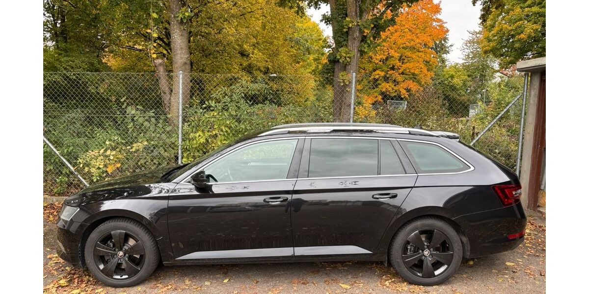 Skoda Superb 117.000 km 20.490 € Ulm 89075