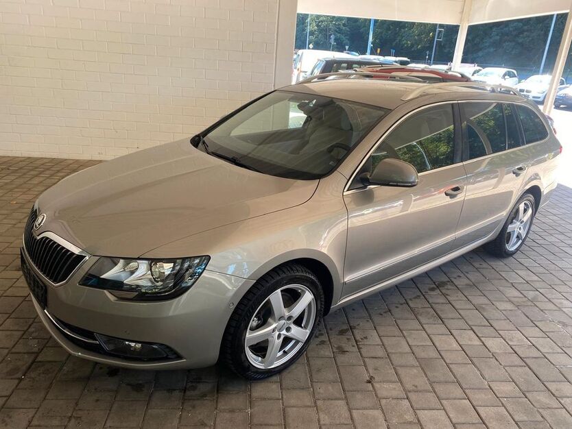 Skoda Superb 125.000 km 14.900 € Bad Berneck im Fichtelgebirge 95460