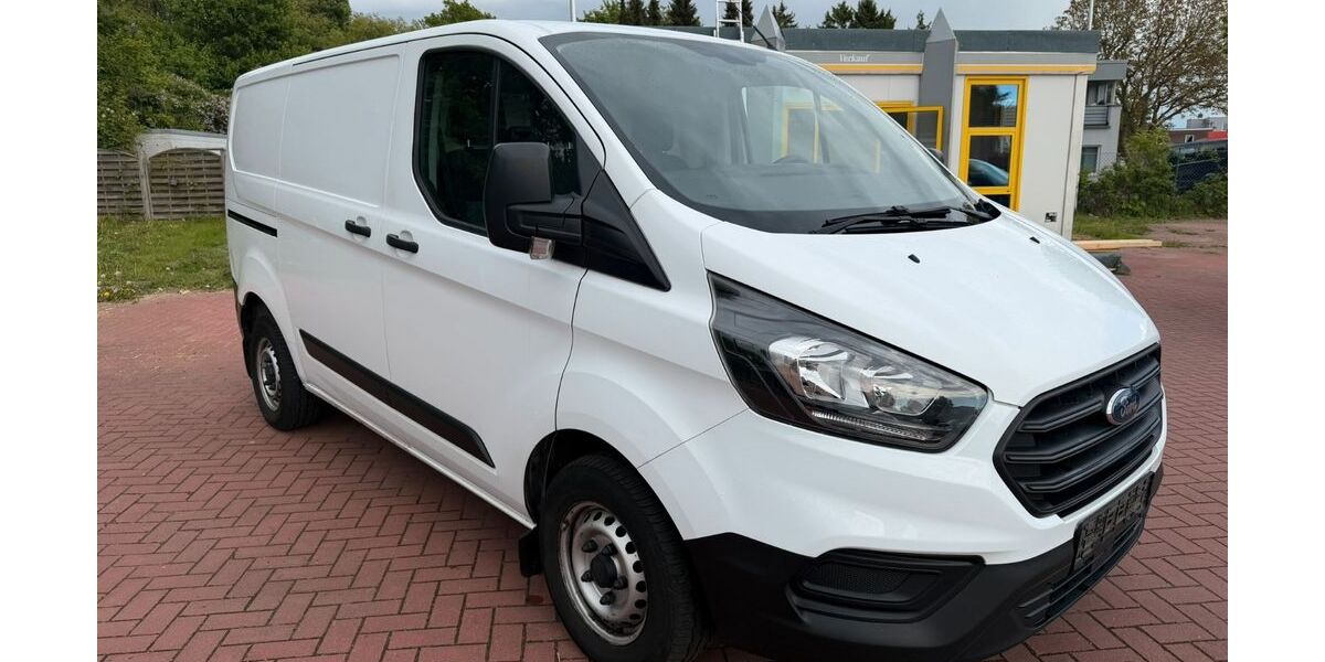 Ford Transit Custom 171.000 km 10.400 &euro; Lübeck 23560