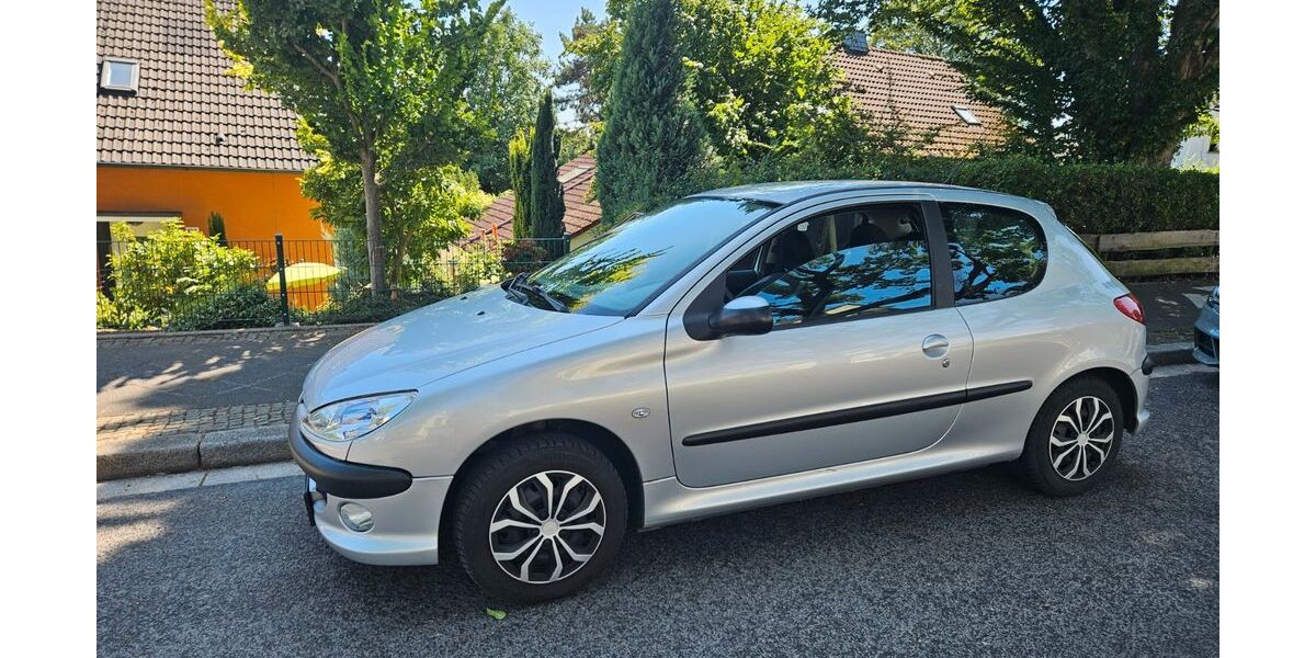 Peugeot 206 82.685 km 2.400 &euro; witten 58452
