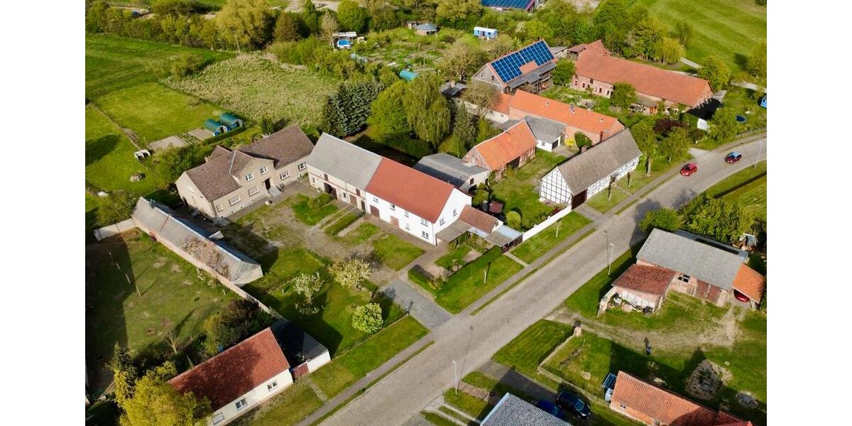Mehrfamilienhaus, Wohnhaus Salzwedel - 6 Zimmer, 184 m&sup2;, 255.000&euro; | Angebot:26429639