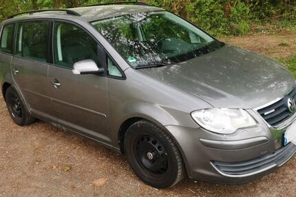 VW Touran 274.000 km 3.600 &euro; Otzberg 64853