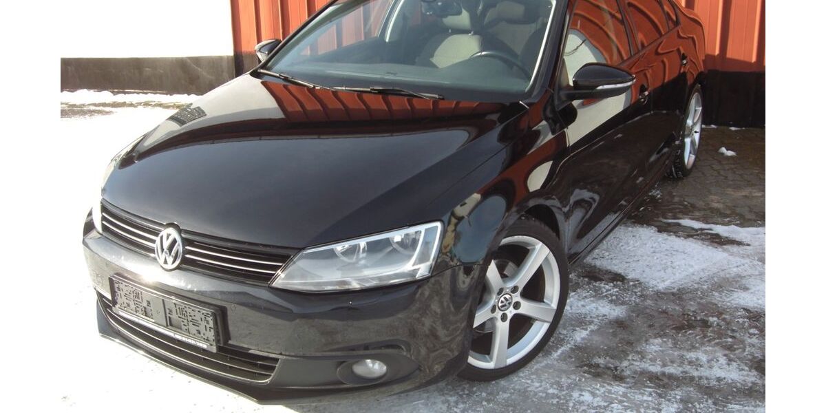 VW Jetta 136.000 km 8.900 &euro; Neumünster 24536