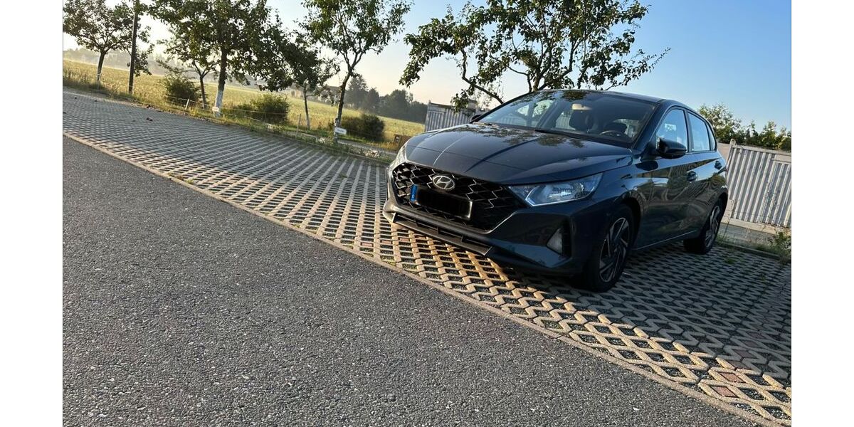 Hyundai i20 73.000 km 12.900 &euro; Hof 95032