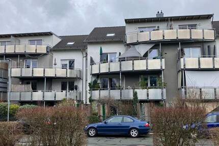 Moderne Etagenwohnung mit schönem Balkon in Lauf! 3 zimmer