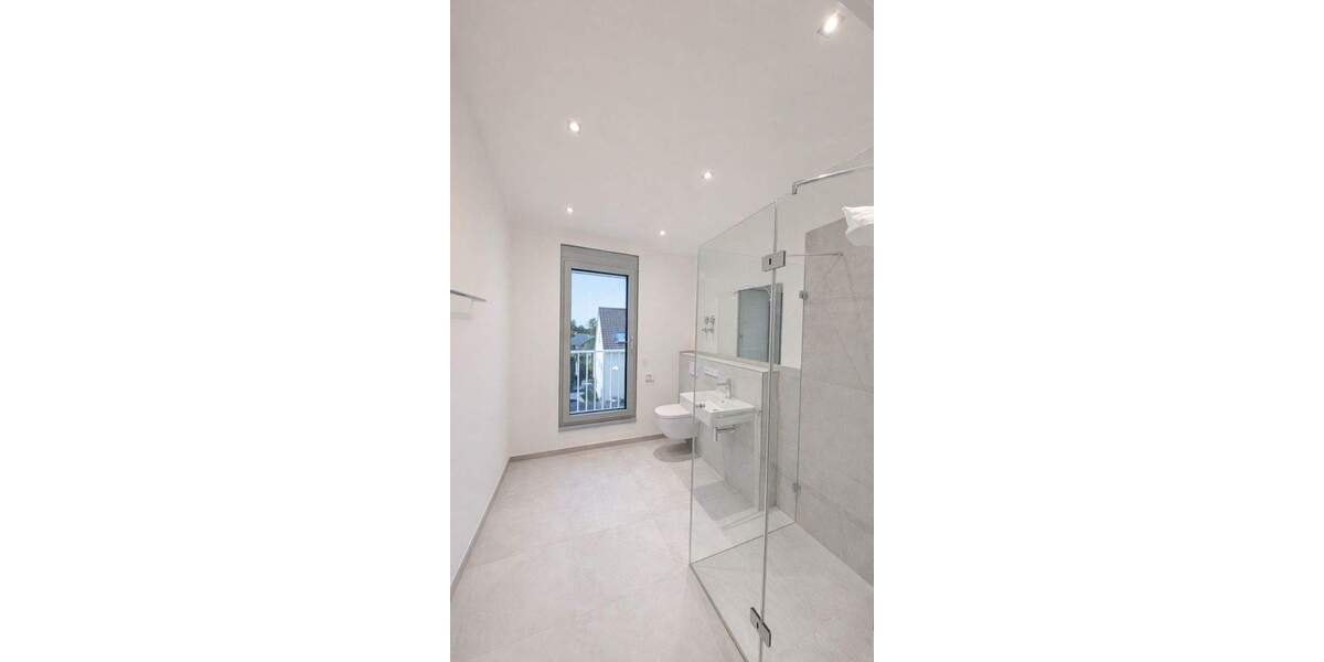 Etagenwohnung München Trudering-Riem - 3 Zimmer, 89 m&sup2;, 2.350&euro; | Angebot:25360365