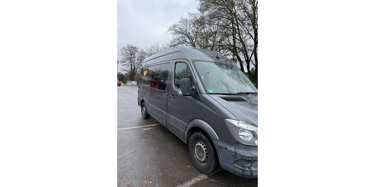 Mercedes-Benz Sprinter 339.000 km 7.300 &euro; Oberhausen 46049