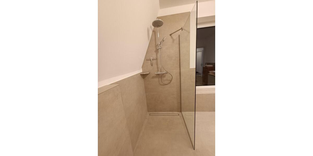 Dachgeschoßwohnung Oldenburg Eversten - 1.5 Zimmer, 38 m&sup2;, 720&euro; | Angebot:26403810