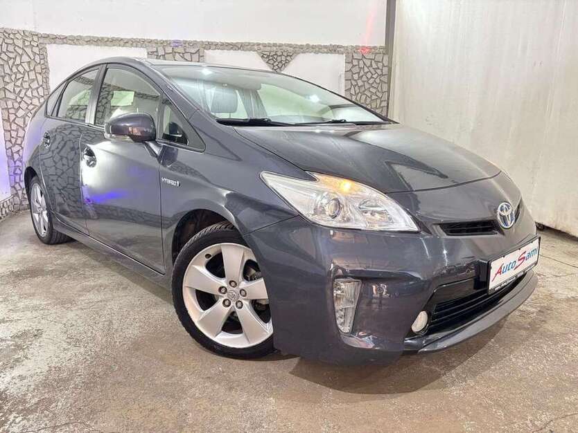 Toyota Prius 102.196 km 10.471 € Witten 58452