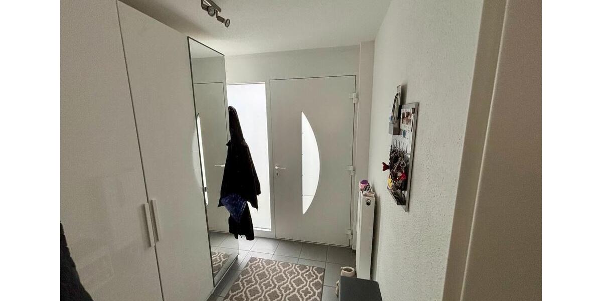 Doppelhaushälfte Villingen-Schwenningen Schwenningen - 5.5 Zimmer, 136 m&sup2;, 459.000&euro; | Angebot:26099901