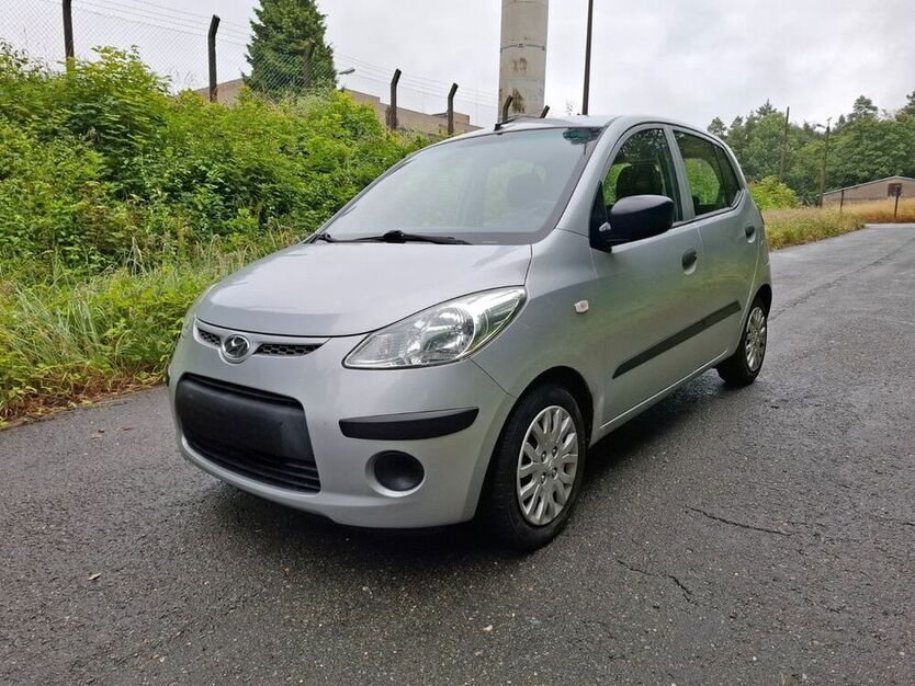 i10