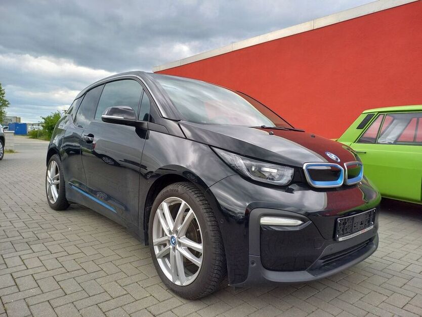 i3