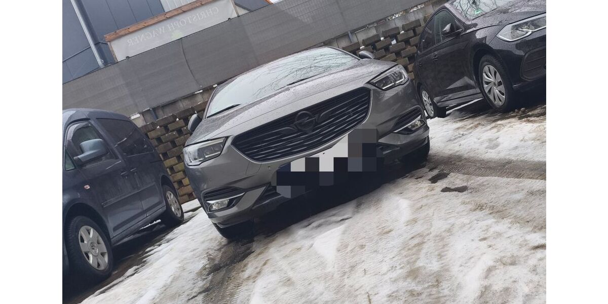 Opel Insignia 72.800 km 13.995 &euro; Stade 21680