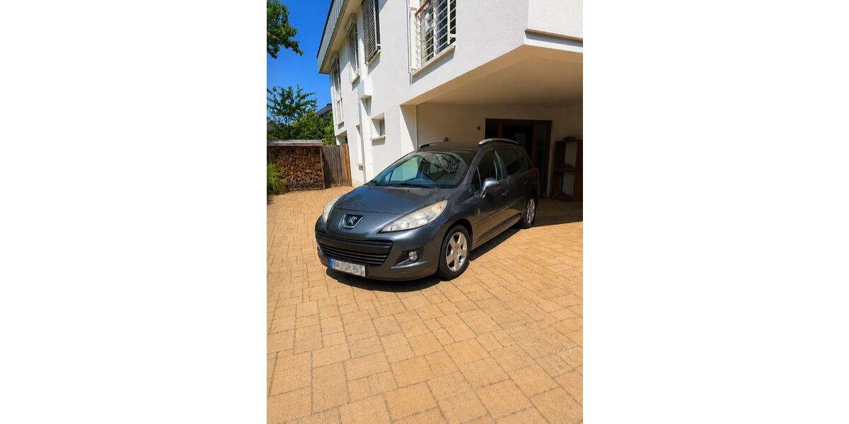 Peugeot 207 157.800 km 3.490 &euro; Unkel 53572