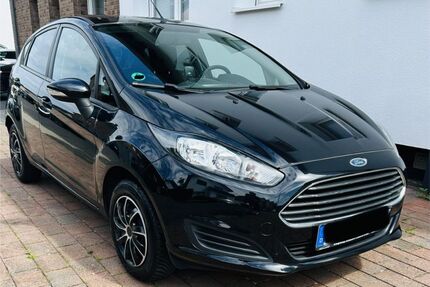 Ford Fiesta 117.472 km 4.400 &euro; Rommerskirchen 41569