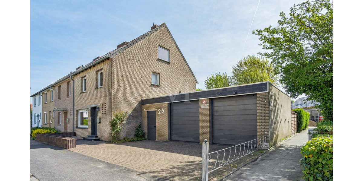 Reihenendhaus mit großem Grundstück, Pool und wohnmobilgeeigneter Doppelgarage - Reihenendhaus Rheine Rheine | Angebot:27165398