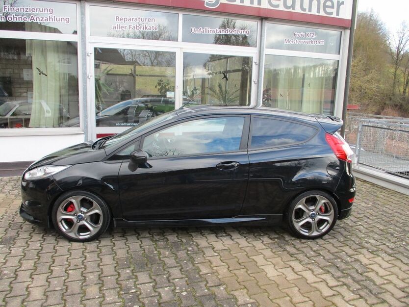 Ford Fiesta 125.000 km 10.690 € Rügland 91622