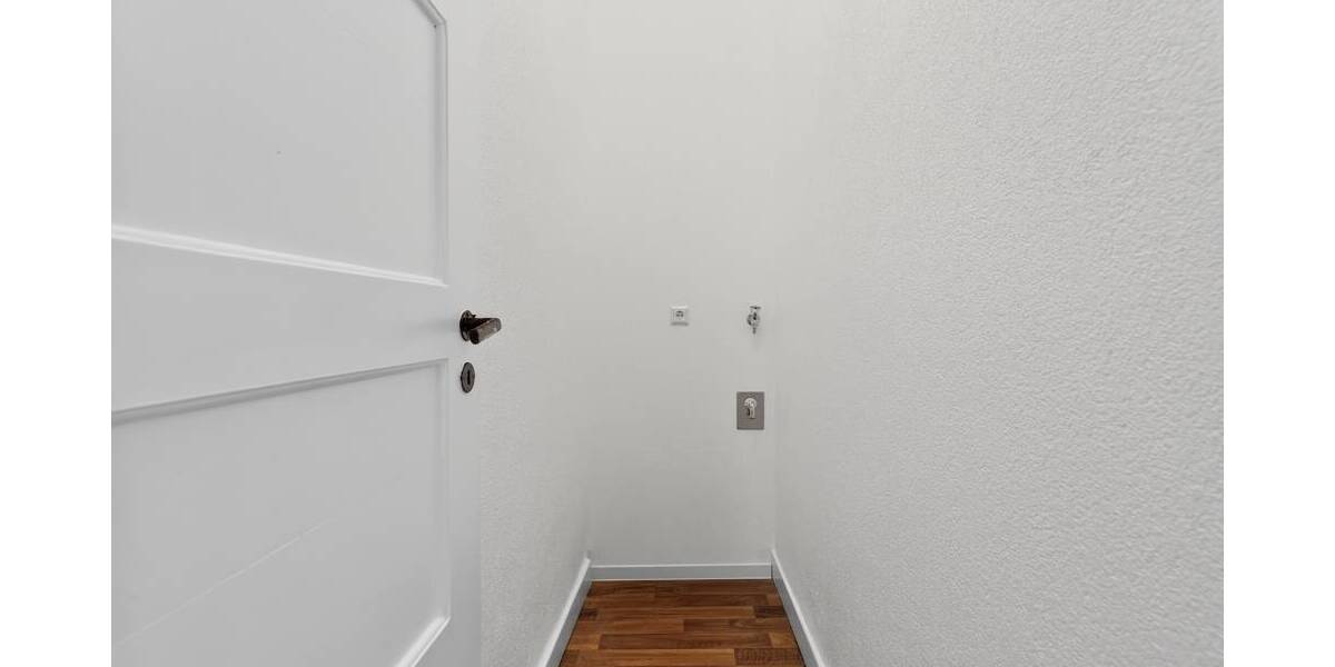 Etagenwohnung Karlsruhe / Südweststadt Südweststadt - 2 Zimmer, 60 m&sup2;, 280.000&euro; | Angebot:25970487