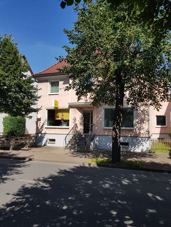 Haus zum Kaufen in Unterwellenborn 160.000 € 140 m²