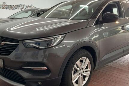 Opel Grandland (X) 4.898 km 21.950 &euro; Raunheim 65479