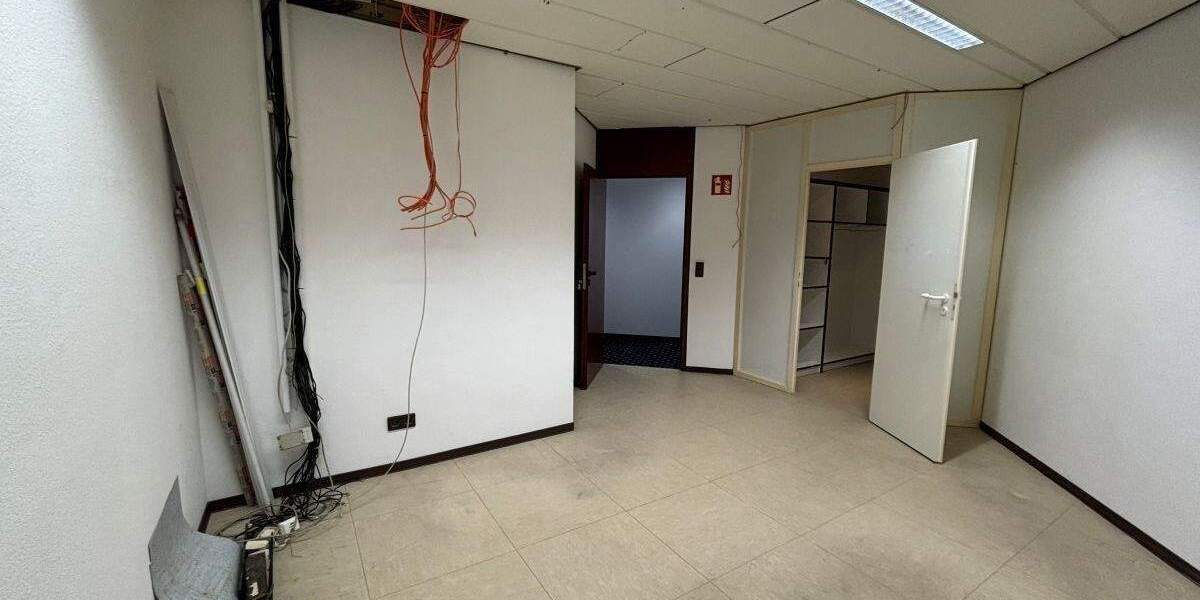 Gewerbeobjekt Stuhr Brinkum - 7 Zimmer, 150 m&sup2;, 285.000&euro; | Angebot:25671464