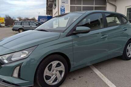 Hyundai i20 17.878 km 18.200 &euro; Dösingen 87679