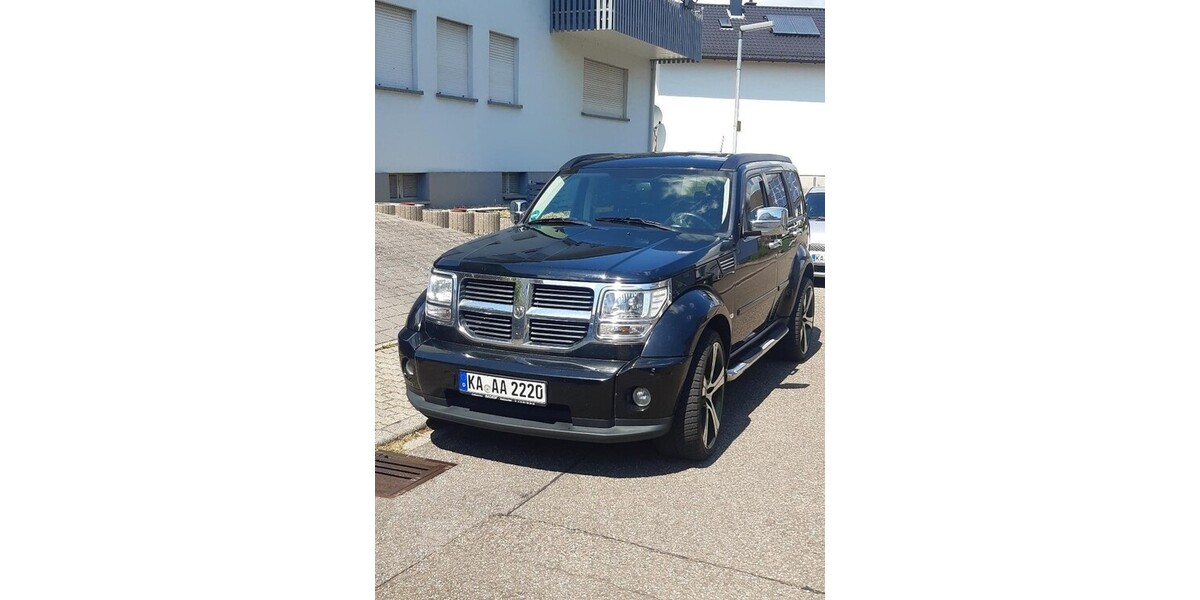 Dodge Nitro 206.000 km 8.200 &euro; Walzbachtal 75045