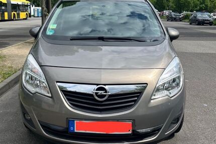 Opel Meriva 83.000 km 5.050 &euro; Berlin 10178