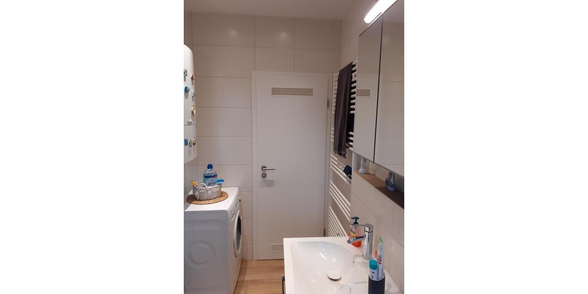 Etagenwohnung Bitterfeld-Wolfen Wolfen - 3 Zimmer, 90 m&sup2;, 150.000&euro; | Angebot:27642379