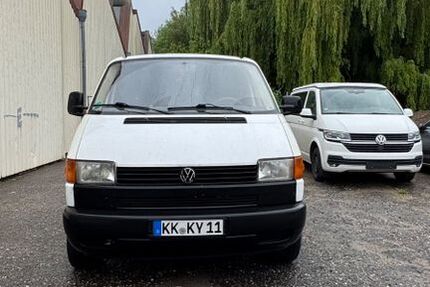 VW T4 andere 215.000 km 3.950 &euro; Niederkrüchten 41372