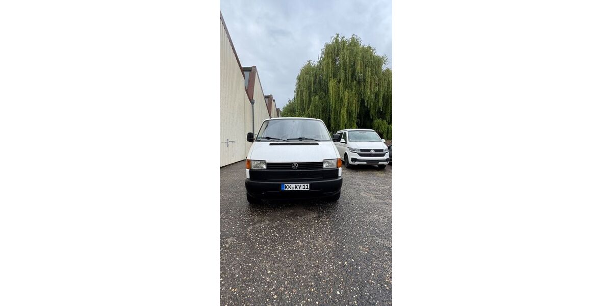 VW T4 andere 215.000 km 3.950 &euro; Niederkrüchten 41372