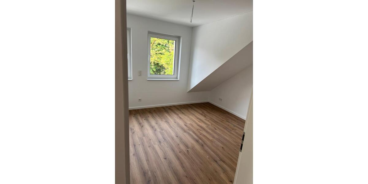 Einfamilienhaus Salzkotten - 2 Zimmer, 71 m&sup2;, 890&euro; | Angebot:25394221