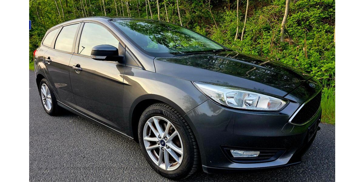 Ford Focus 136.000 km 5.350 &euro; Duisburg 47167