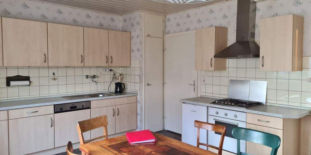 Mehrfamilienhaus, Wohnhaus Bockhorn - 6 Zimmer, 135 m&sup2;, 139.000&euro; | Angebot:23958551