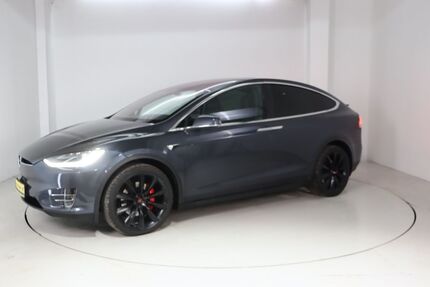 Tesla Model X 124.895 km 39.890 &euro; Dresden 01237