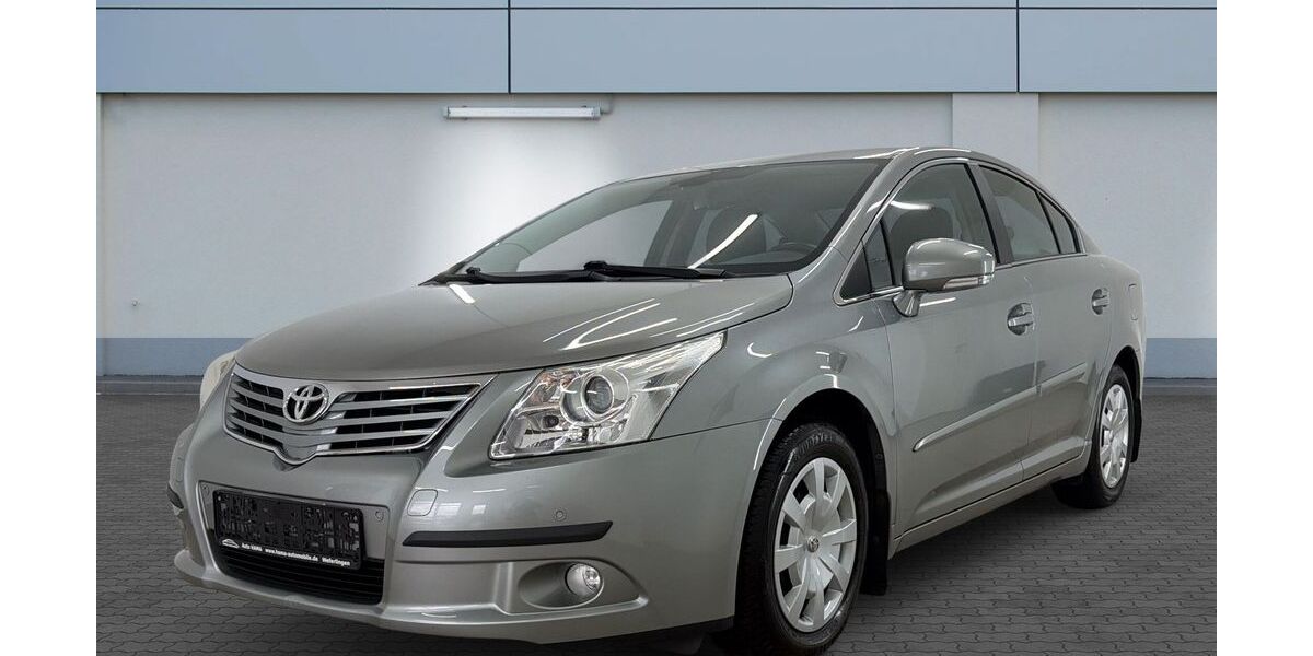 Toyota Avensis 79.990 km 10.490 &euro; Weferlingen 39356