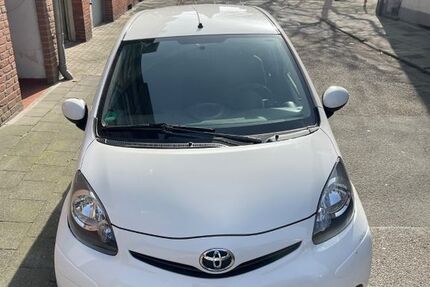 Toyota Aygo (X) 63.000 km 4.900 &euro; Geldern 47608