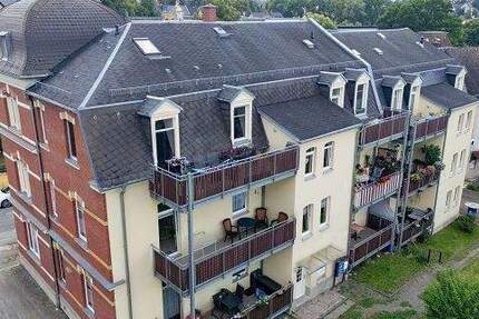 Große Wohnanlage in attraktiver Parklage - Haus Wilkau-Haßlau Haßlau | Angebot:23973943
