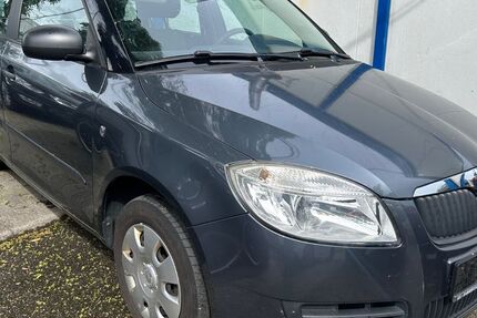 Skoda Fabia 166.667 km 1.650 &euro; München 81825