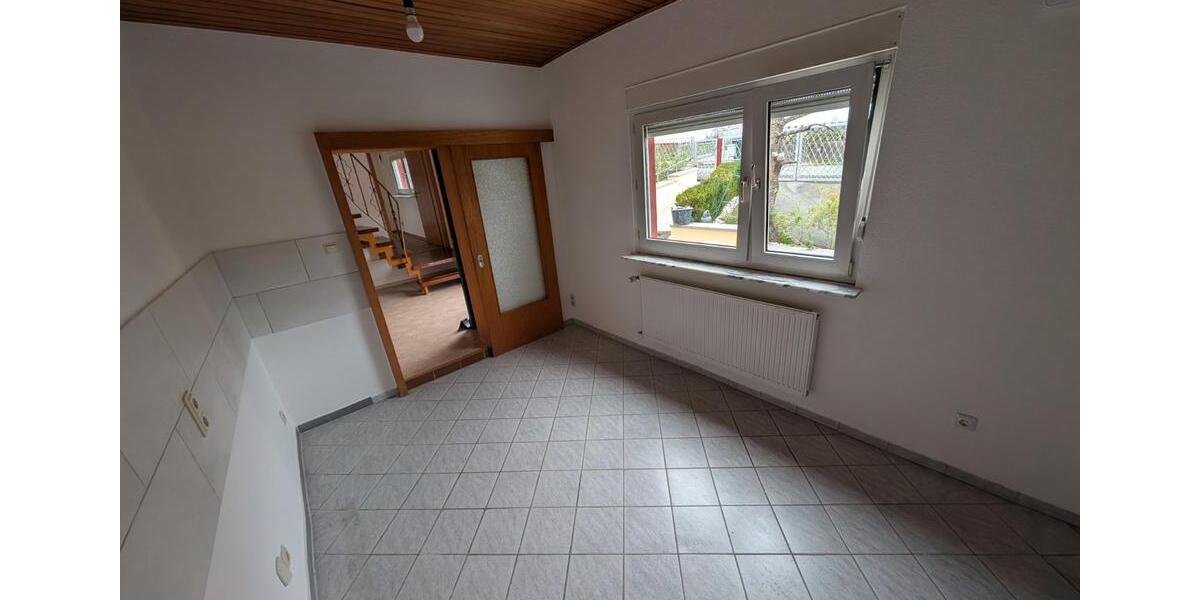 Reihenhaus Leun - 5 Zimmer, 110 m&sup2;, 970&euro; | Angebot:27620715