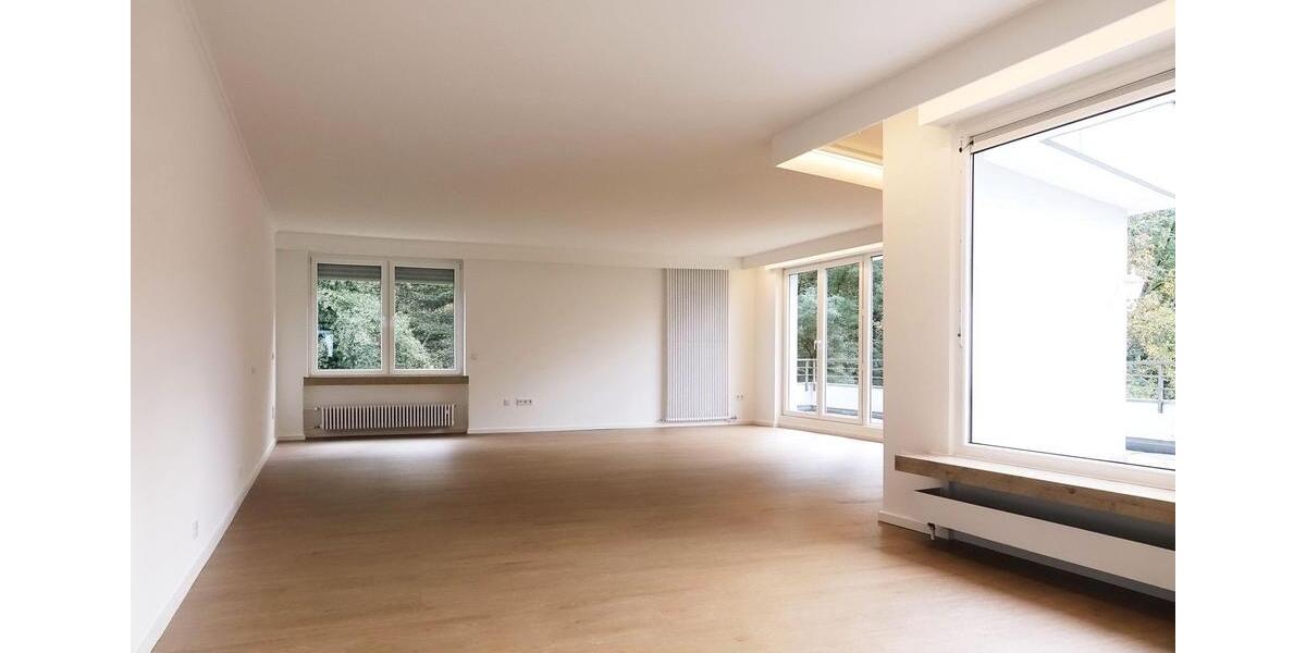 Einfamilienhaus Bergisch Gladbach Alt-Frankenforst - 5 Zimmer, 250 m&sup2;, 2.200&euro; | Angebot:24719236