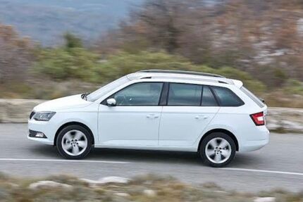 Skoda Fabia 83.237 km 9.999 &euro; Neuss 41468