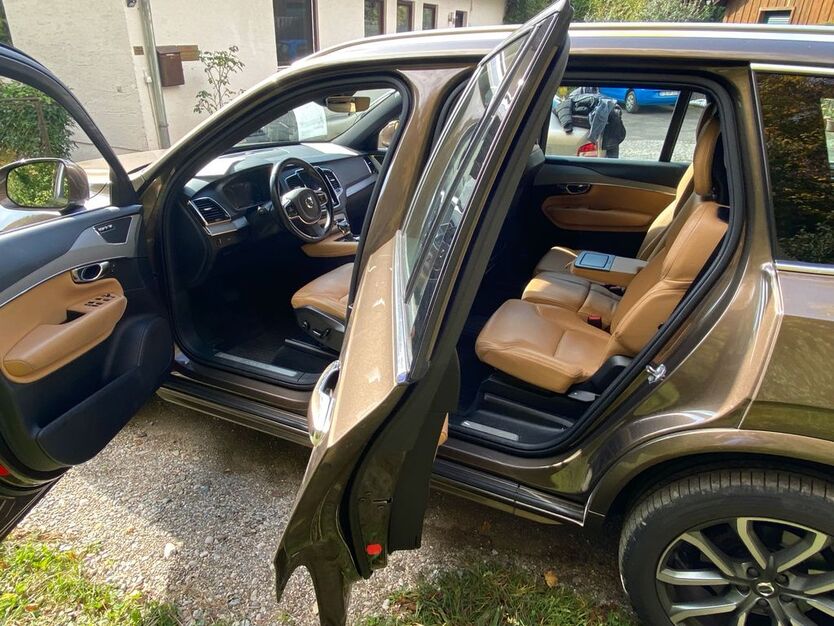 Volvo XC90 122.780 km 29.888 € München 80798